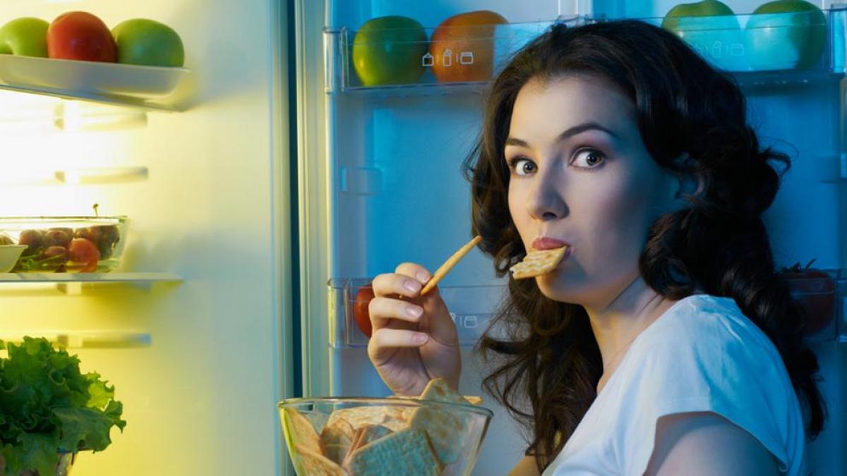 Los beneficios poco conocidos de comer de noche