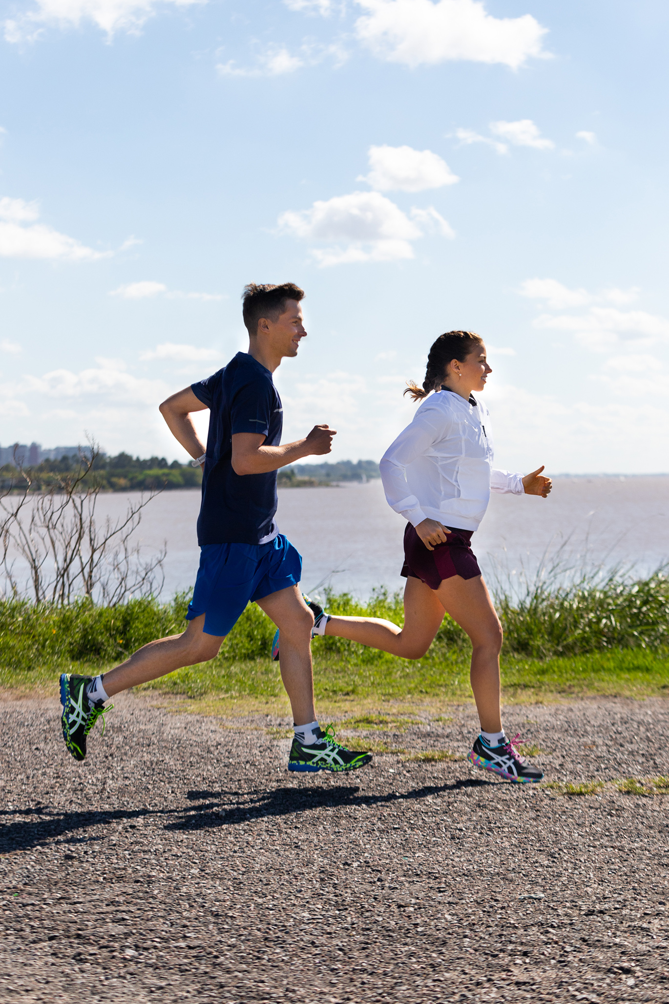 Asics destaca la importancia de entrenar acompañado