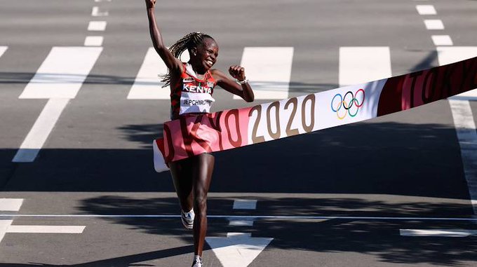 La keniata Peres Jipchirchir ganó la maratón olímpica