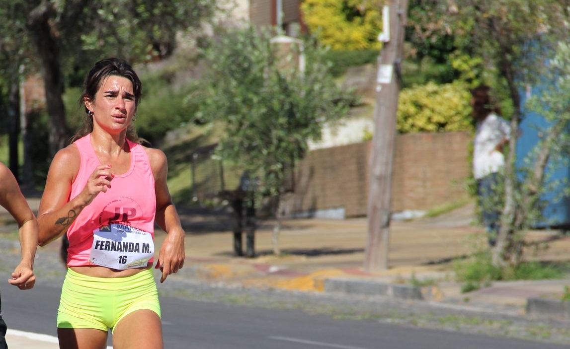 Fernanda Martínez ganó la Pequeña San Silvestre