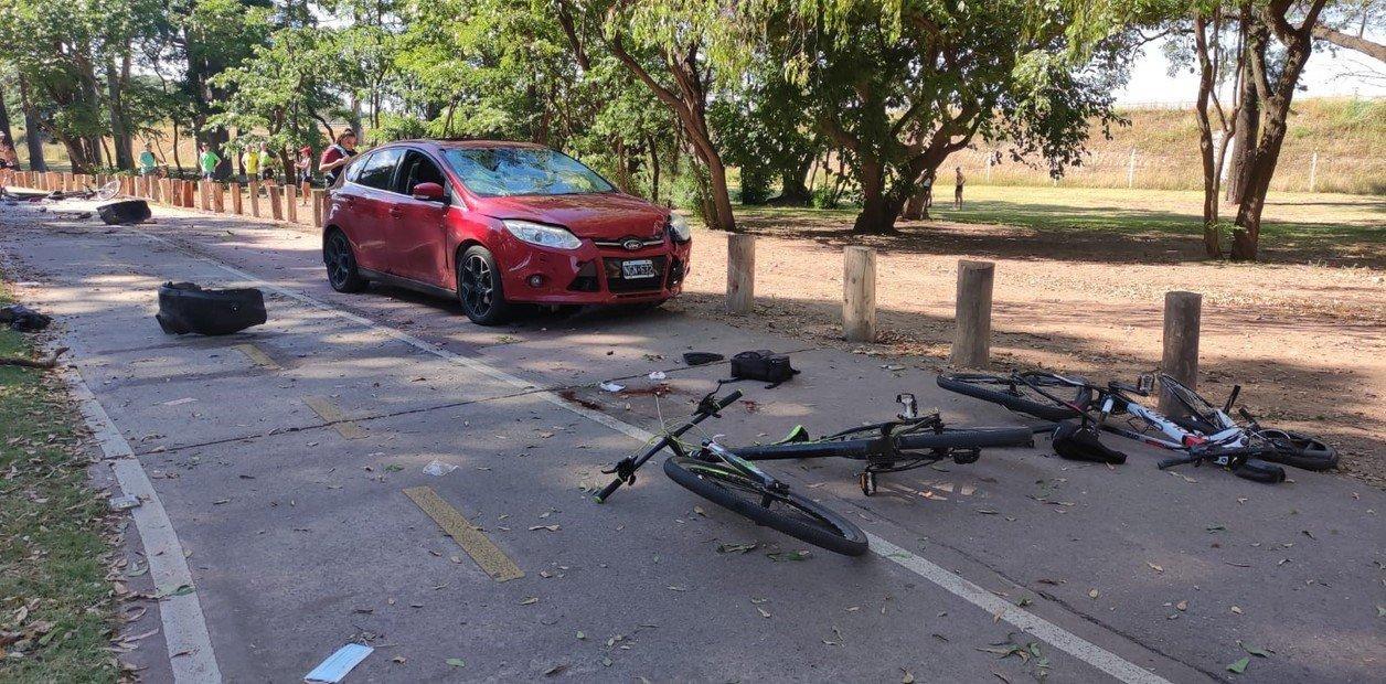 Un borracho atropelló a ciclistas y runners, mató a una mujer y huyó