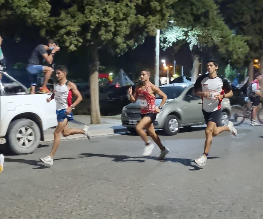 Ignacio Erario y Karina Fuentealba ganaron en Plottier