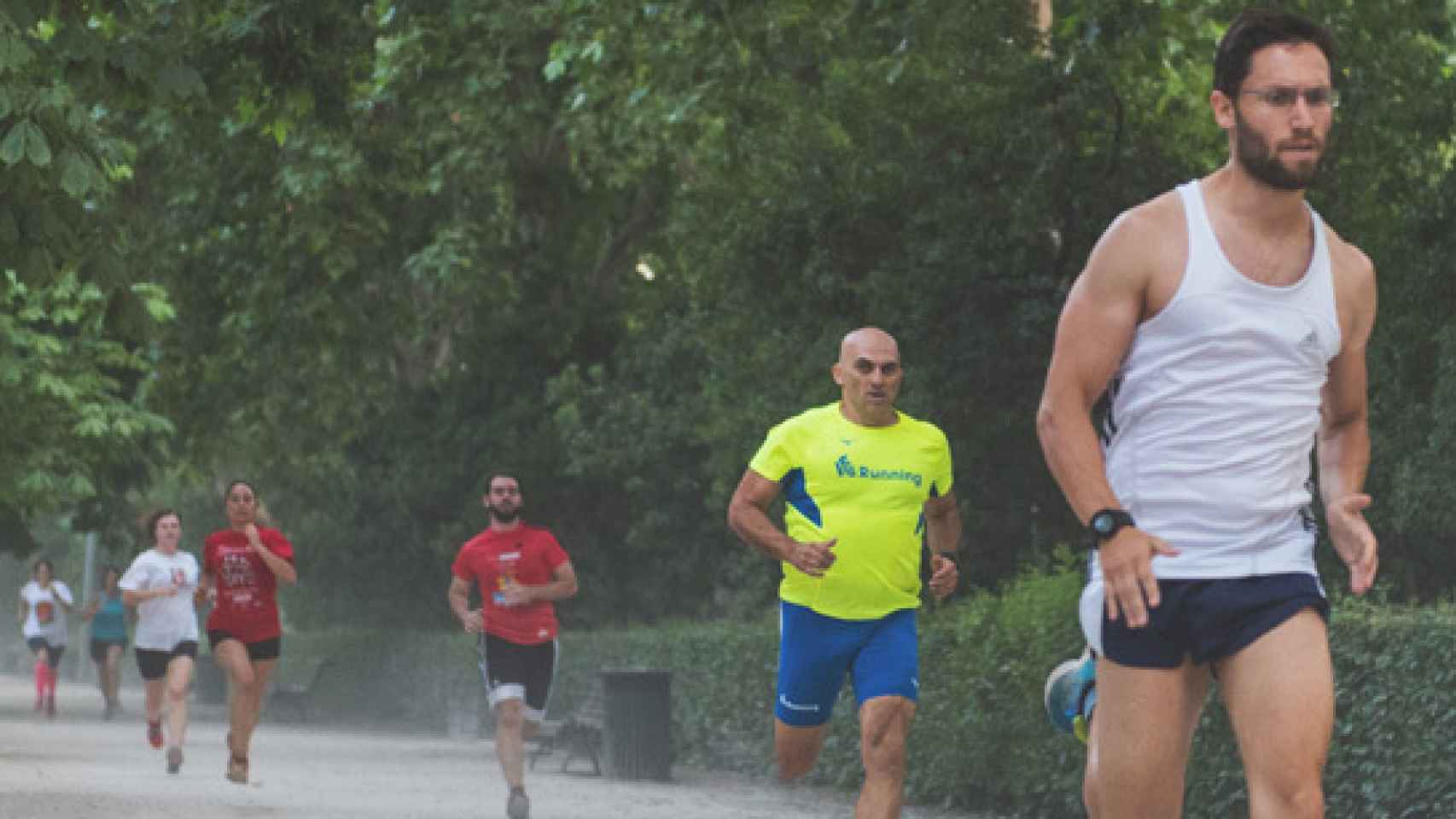 Correr para bajar de peso: ¿cuántos minutos hay que correr?