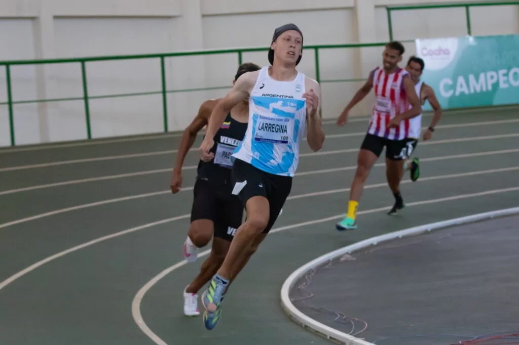 Larregina logra la medalla de oro en el Indoor con récord