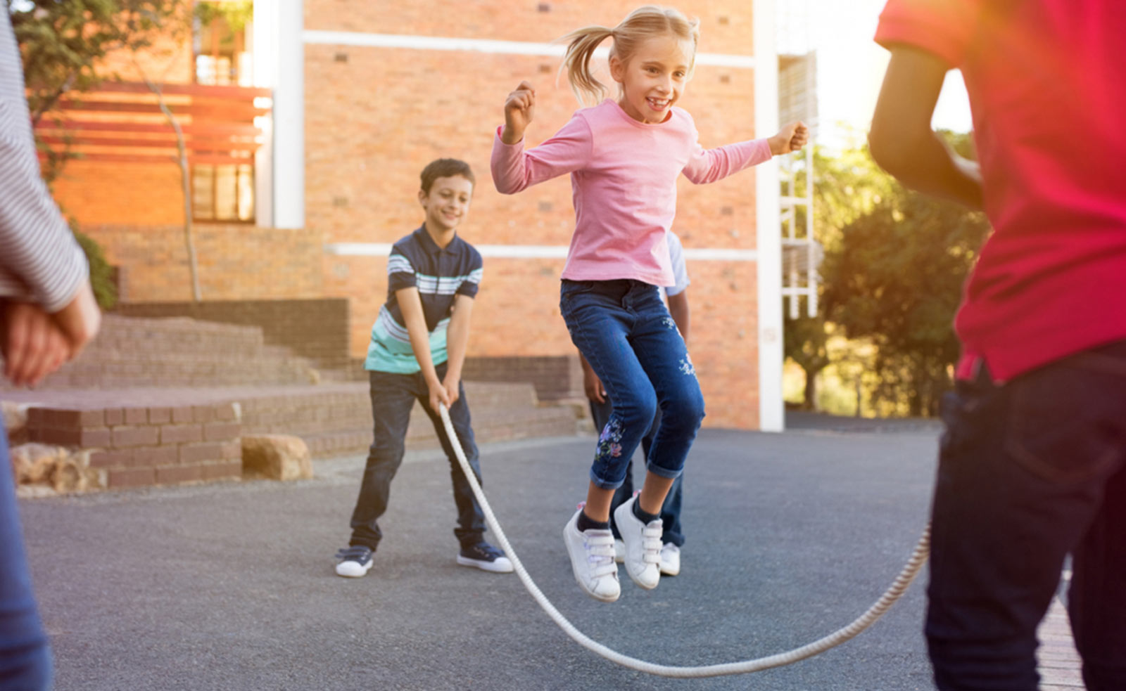 La actividad física previene enfermedades en los niños