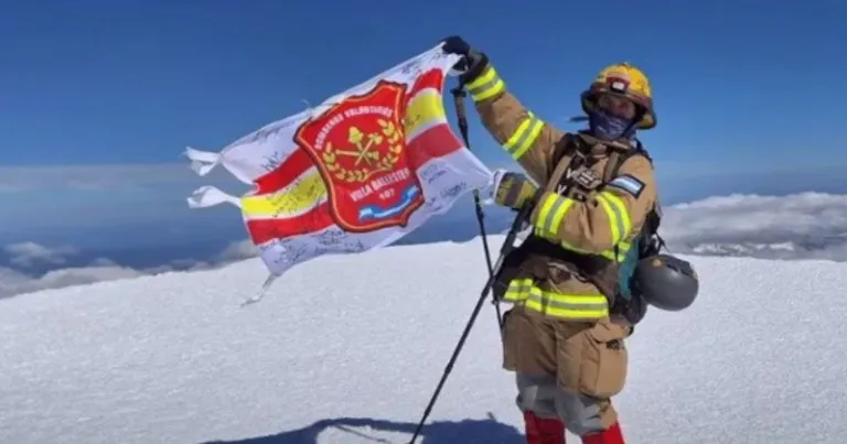 El bombero que hizo cumbre en el Lanín para generar conciencia