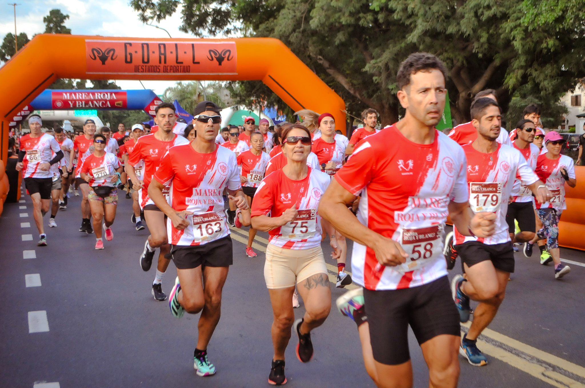 10k Unión de Santa Fe: Triunfos de Charly Johnson y Patricia Ponce