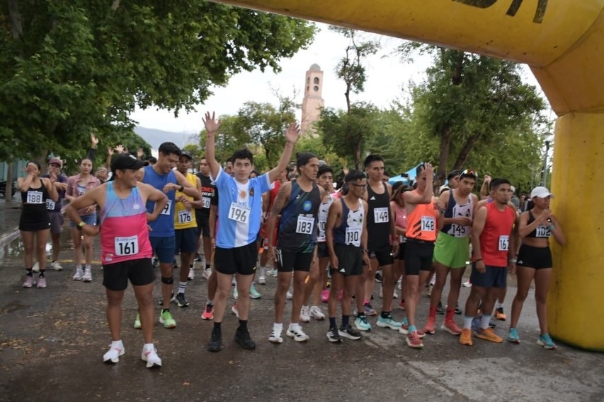 Maratón de Fin de Año: Triunfos de Nadine Vilca y Gustavo Frencia