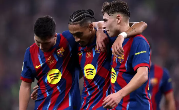 Barcelona aplastó a Athletic Club y jugará la final de la Supercopa de España