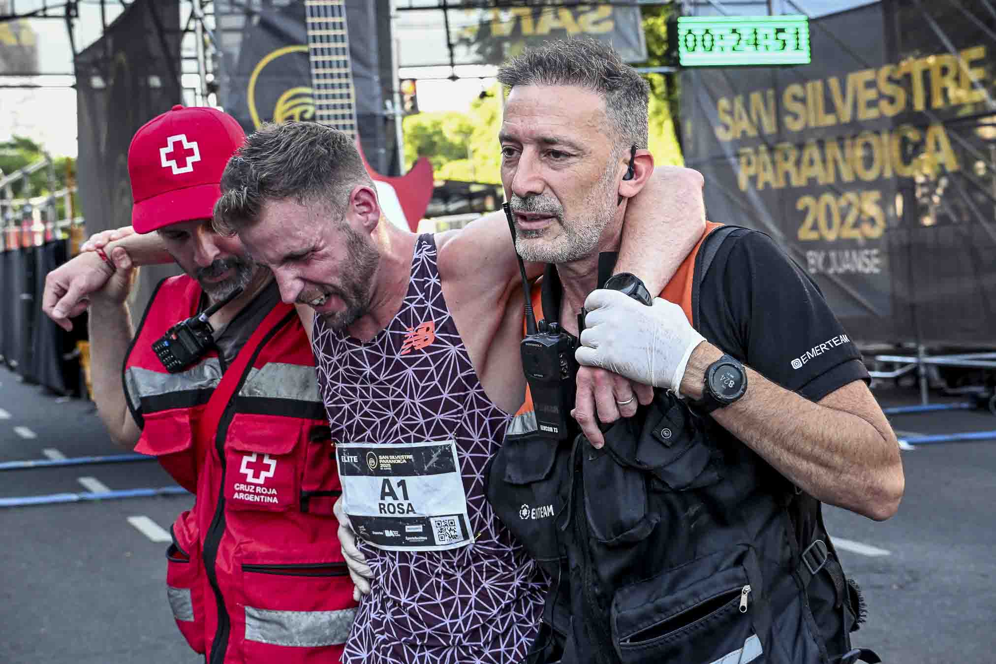 San Silvestre Buenos Aires: El ganador sufrió un golpe de calor y se desplomó tras cruzar la meta
