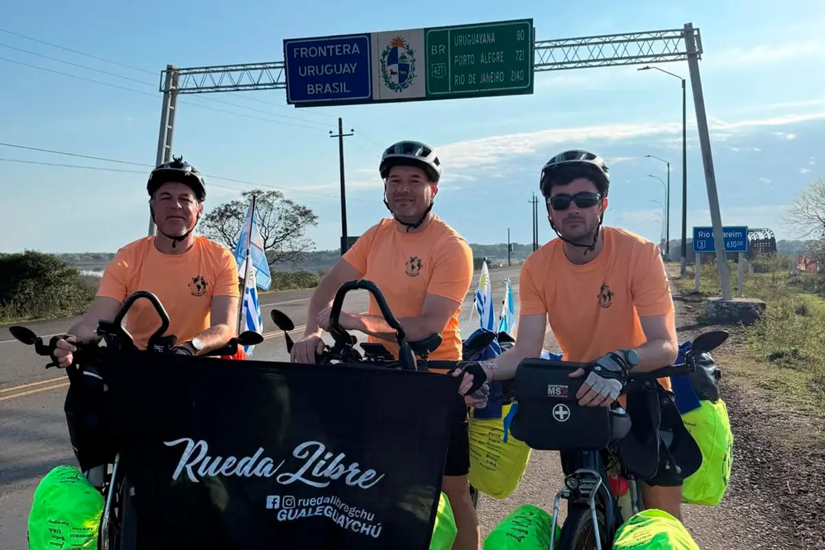 El pedido a Messi de los entrerrianos que viajan al Mundial en bicicleta