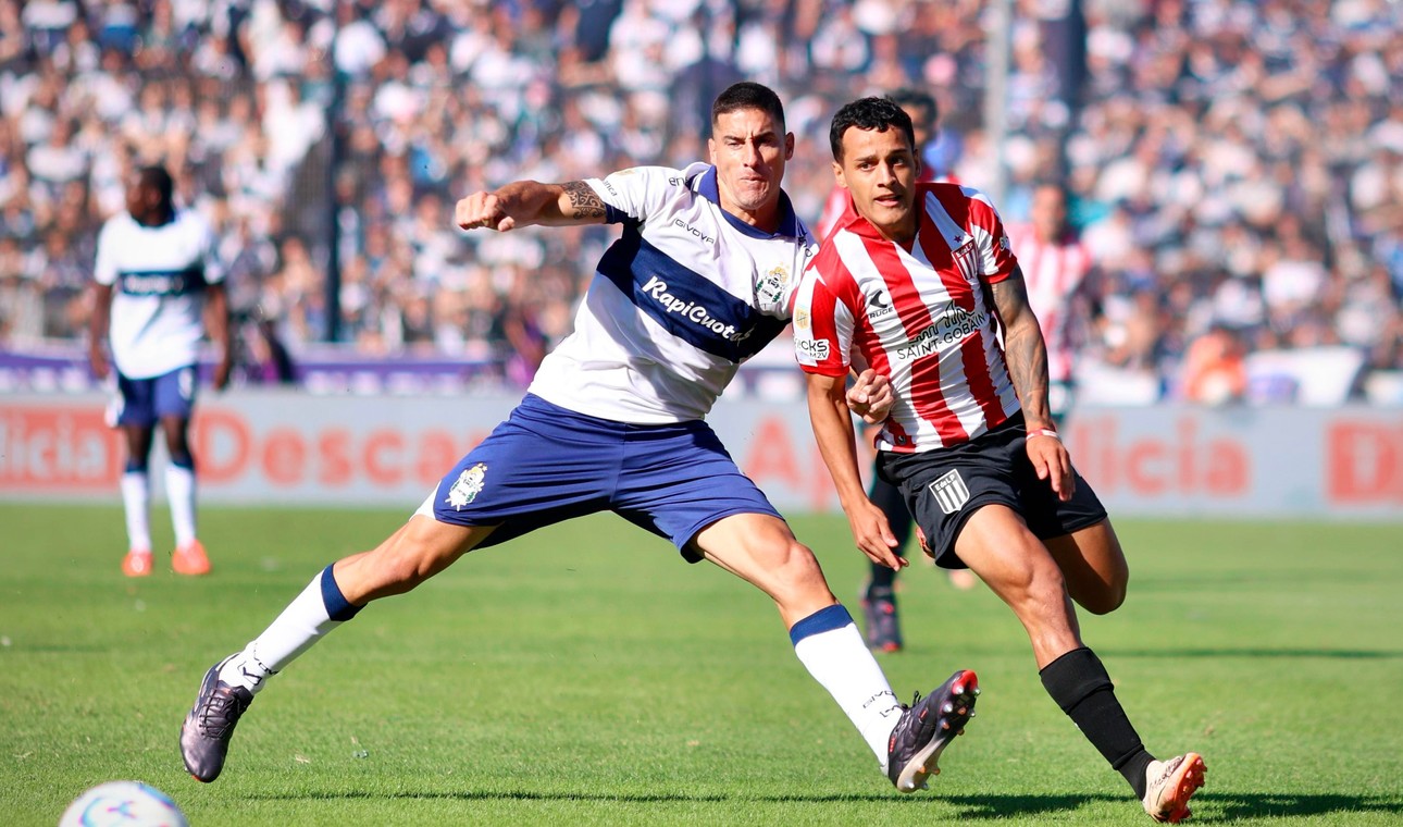 Gimnasia y Estudiantes volverán a verse las caras en el clásico de La Plata: hora, TV y formaciones