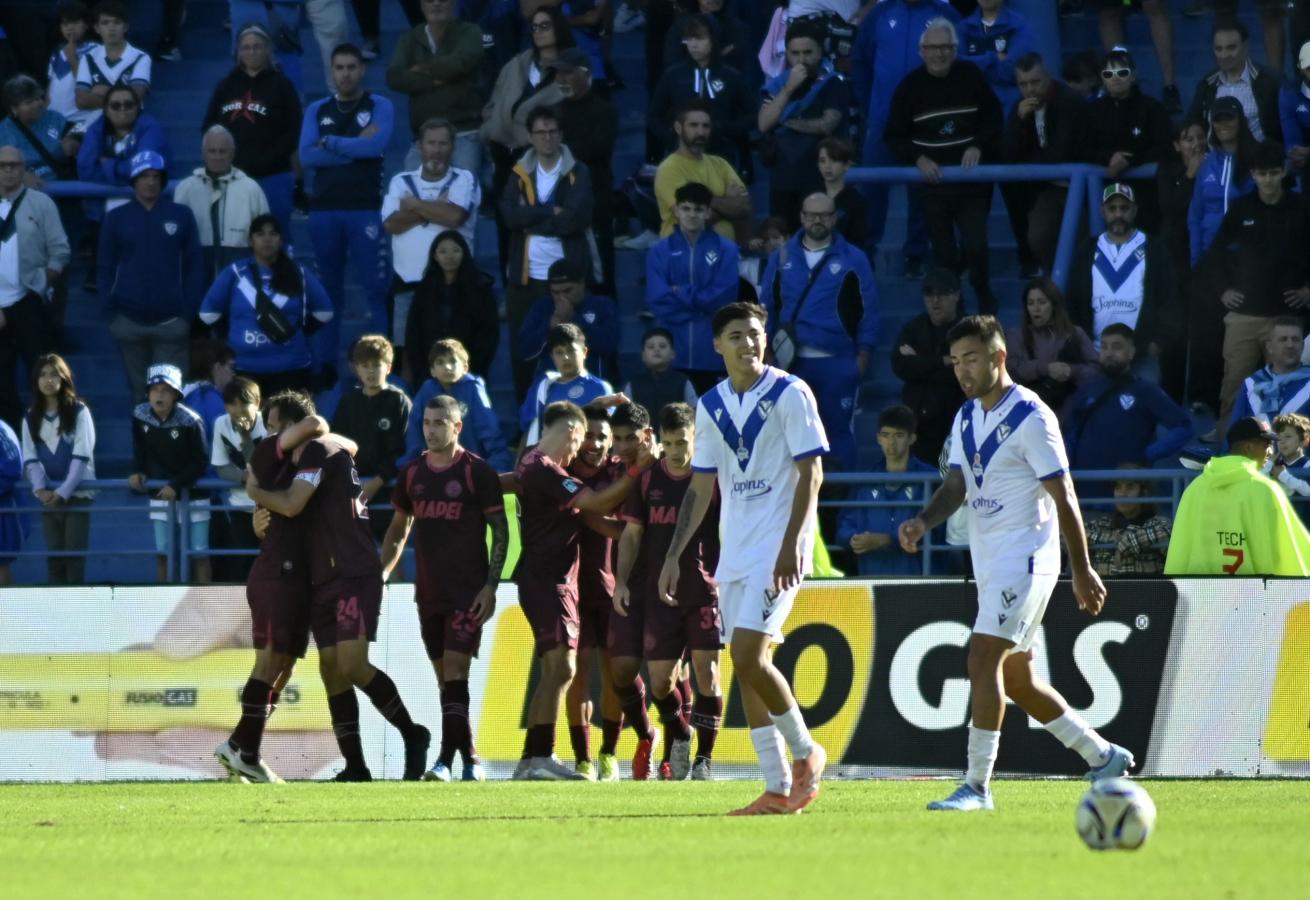 Lanús dio el golpe en Liniers
