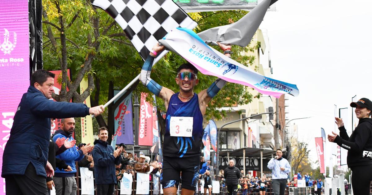 Lucas Machado se consagró en los 42K de la 41° edición de A Pampa Traviesa