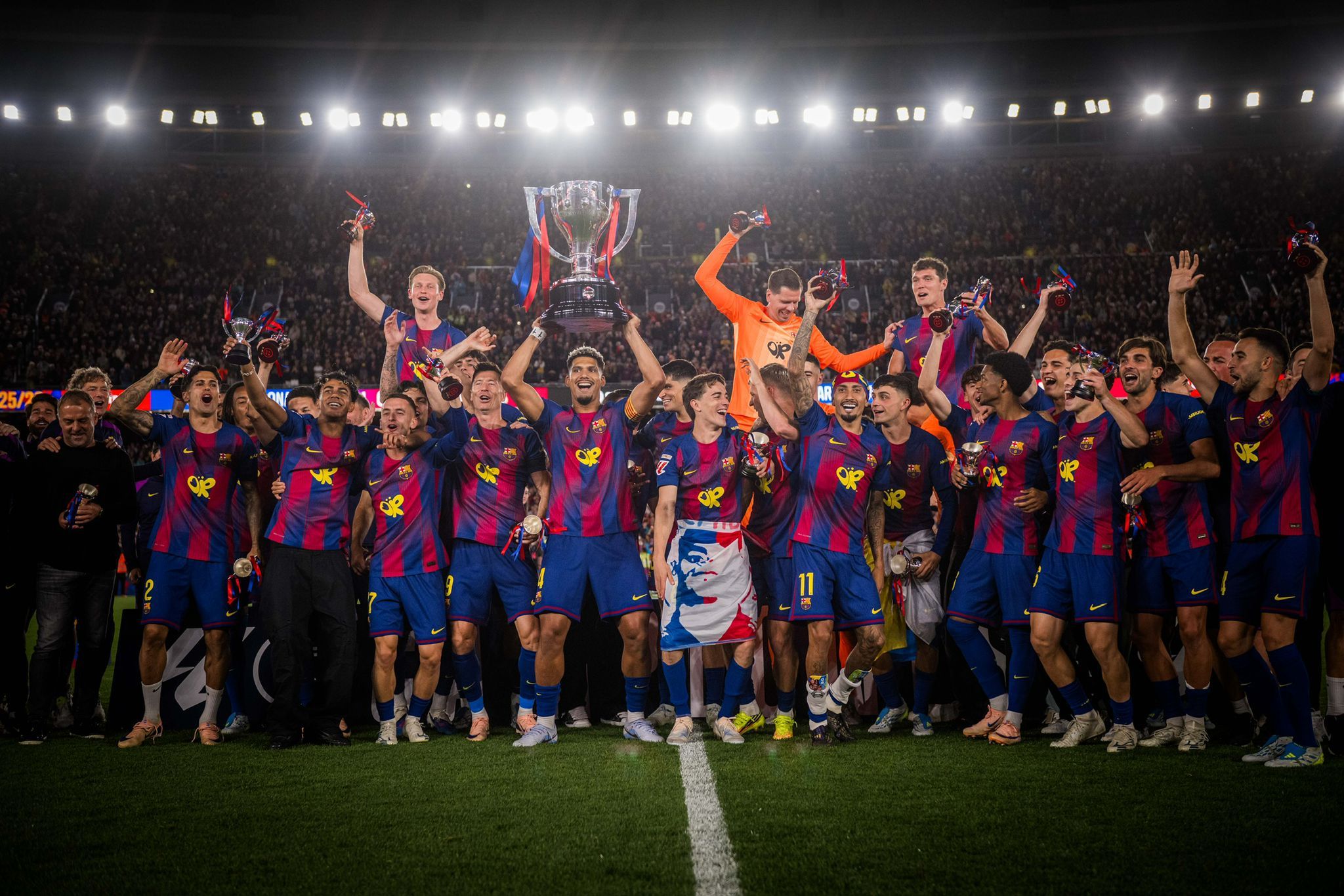 Barcelona le ganó el «derby» a Real Madrid y es campeón de LaLiga