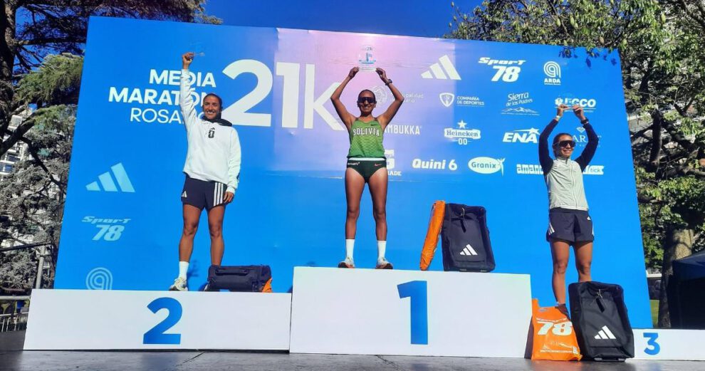 Jhoselyn Camargo ganadora de la Media Maratón de Rosario