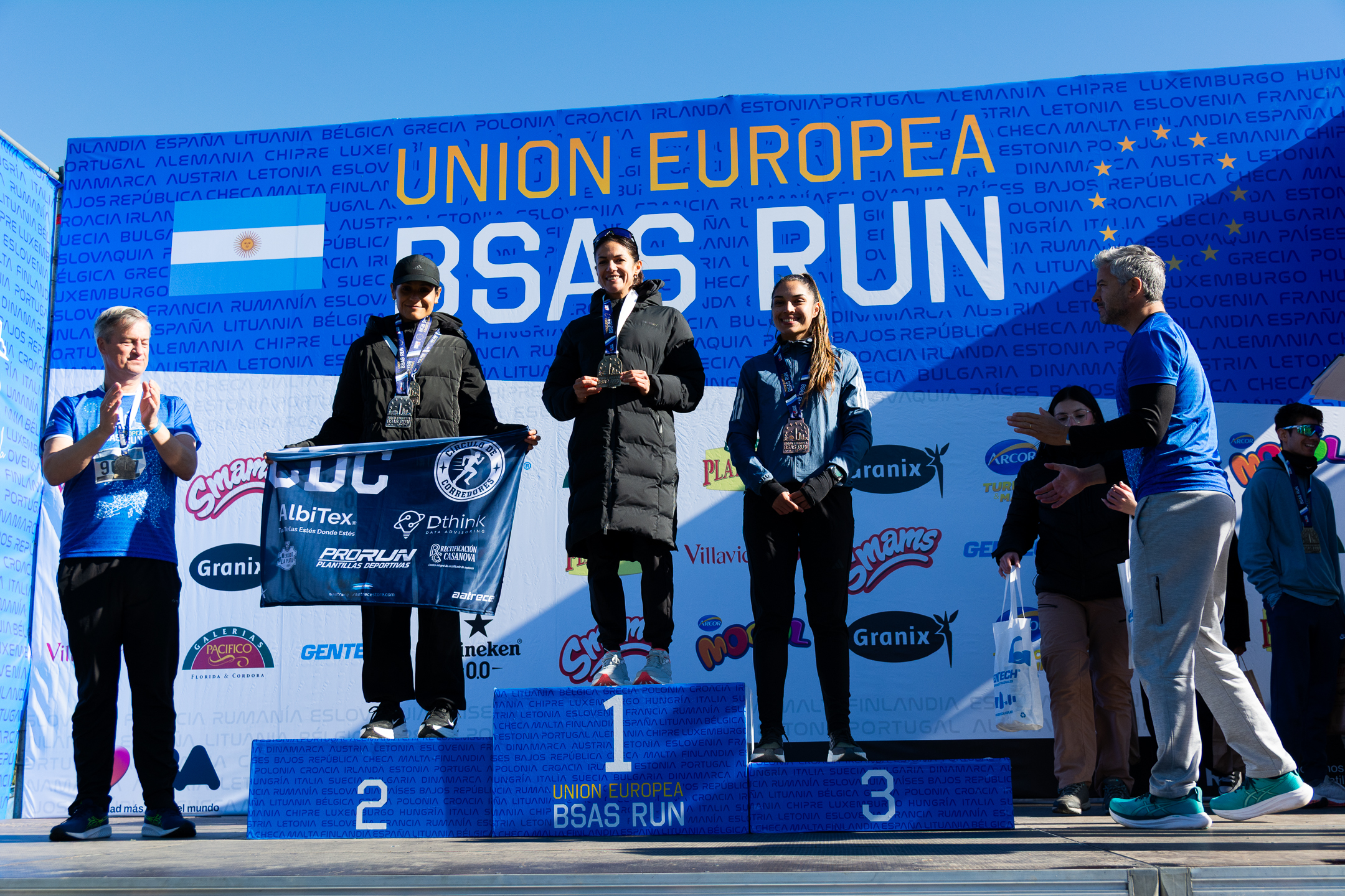 Carrera Unión Europea: Belén Córdoba se quedó con los 7k