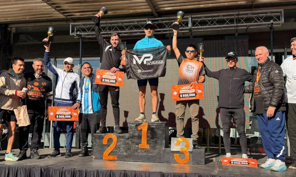 10K de alto nivel en Puerto San Martín: Arbe y Juárez fueron los grandes ganadores de la Punta Quebracho