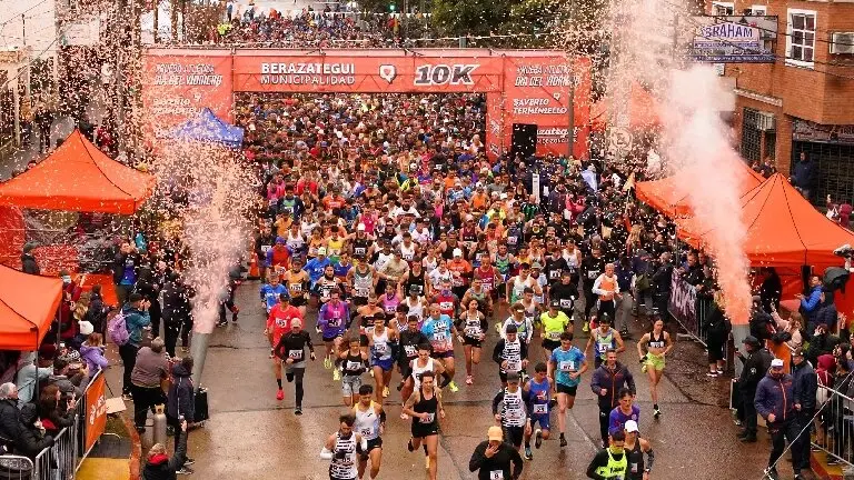 Berazategui: con un récord de 5.000 inscriptos, llega la 37° Prueba Atlética 10K «Día del Vidriero»