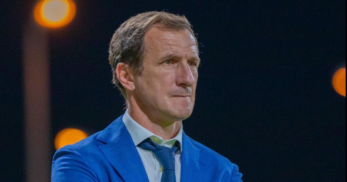 Boca: Arruabarrena se prueba el traje