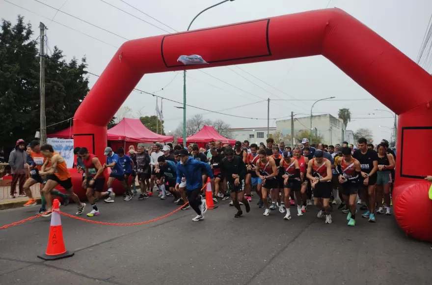 Masiva participación de atletas en la Maratón del CEVECIM 2026