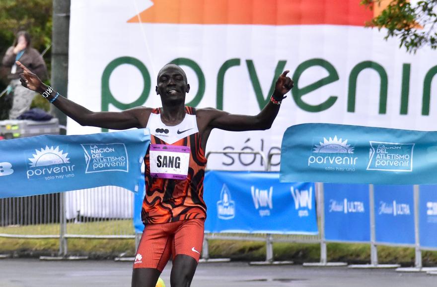 Erick Sang es el atleta más rápido en la historia de la Media Maratón de Bogotá: impuso récord