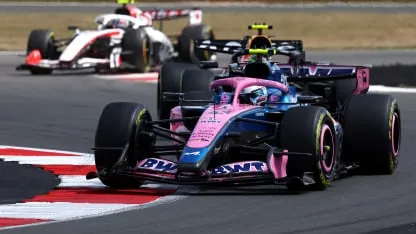 Franco Colapinto remontó diez posiciones y sumó puntos en Silverstone