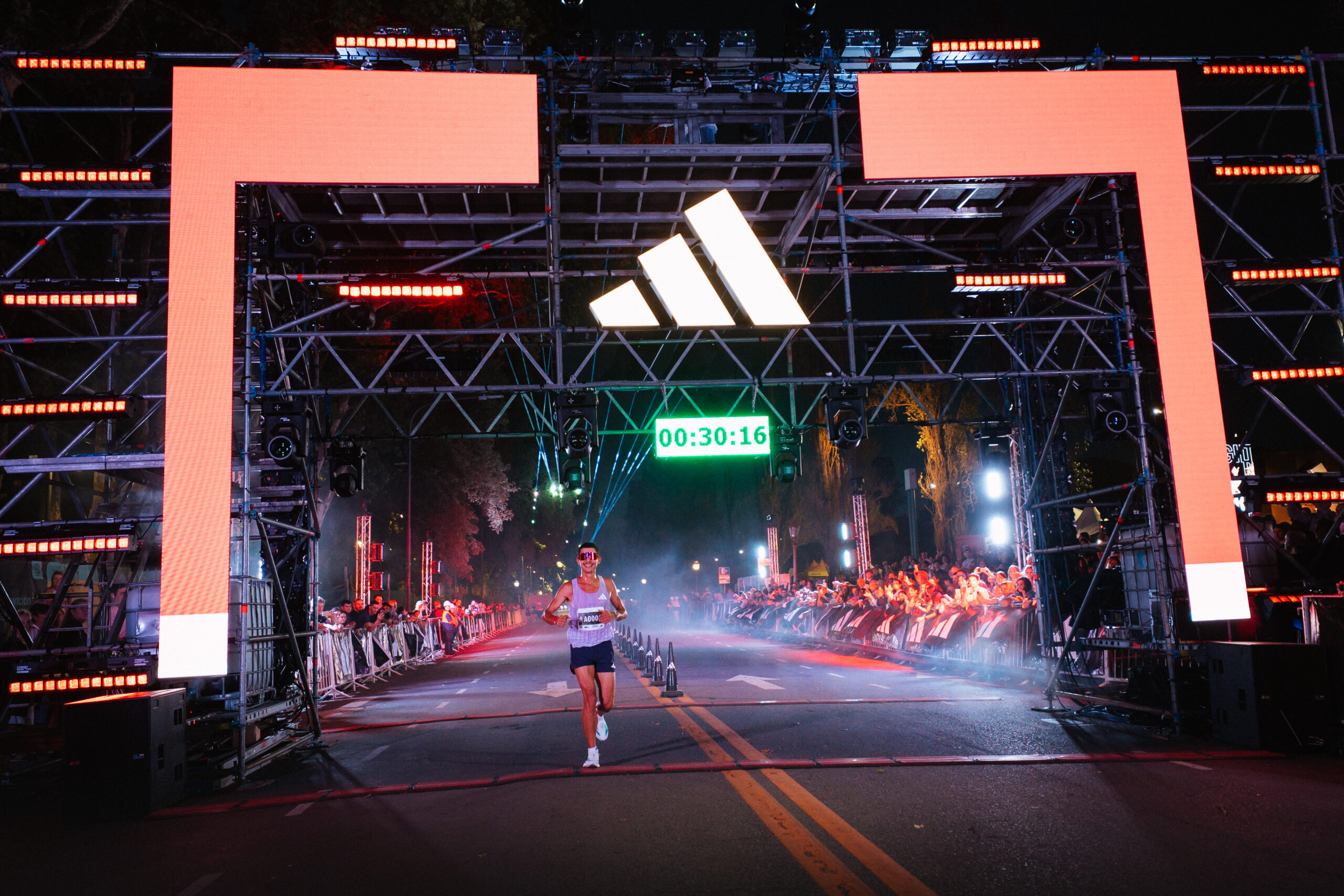 adidas presenta una nueva edición de Hyper Night 10K en Puerto Madero