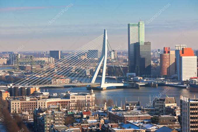 Rotterdam, una ciudad para descubrir entre arquitectura, historia y puerto
